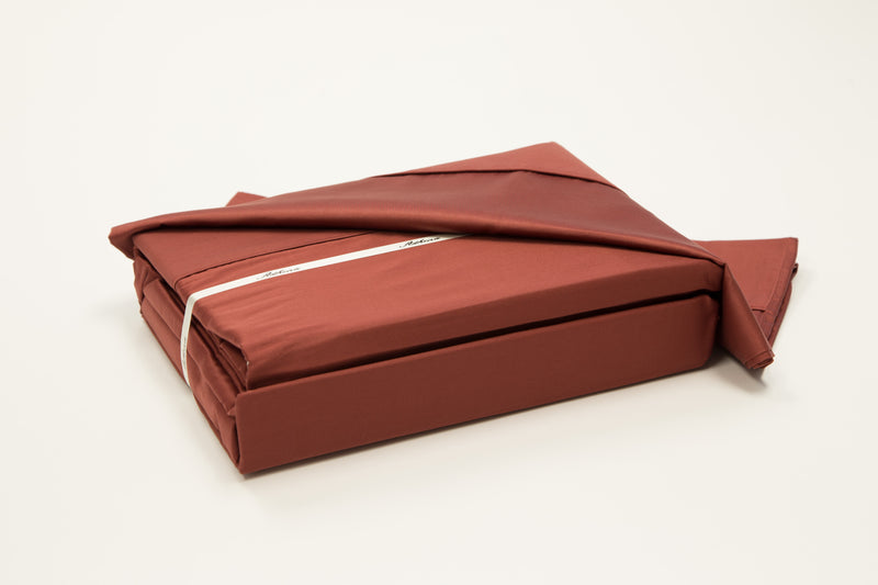 Long Staple 100% cotton luxury duvet cover set in terracotta red color