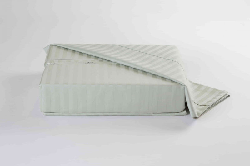 Super King Duvet Cover Set Stripe in 450 Thread 100% Long Staple Cotton Count in light green