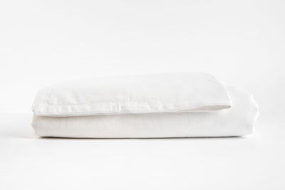 A White Duvet Cover Set made of Linen and Bamboo from Canada