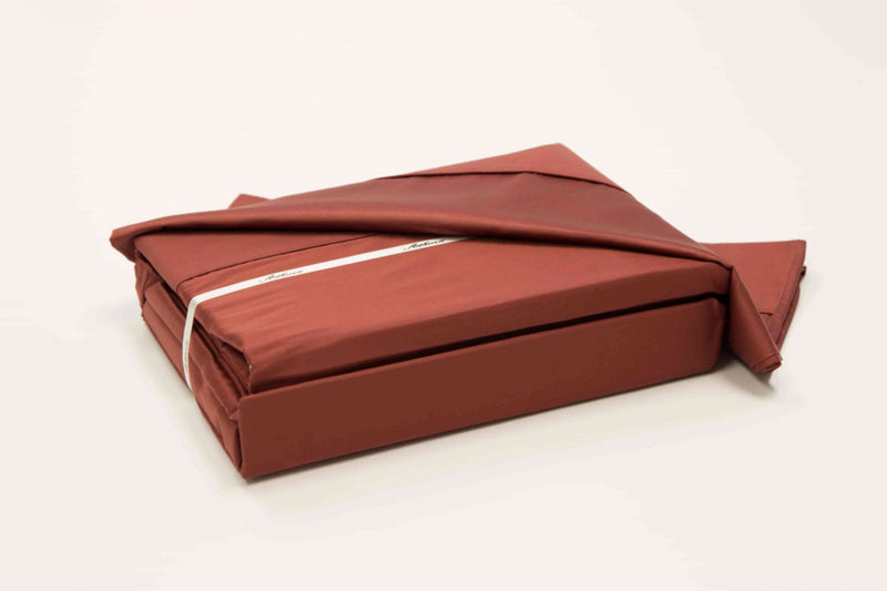  Athena Sateen 400 Thread count 100 % Long-Staple Cotton Sheet Set in rust red
